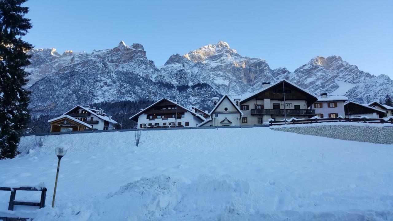 Grazioso Appartamento In Casa Di Montagna A San Vito Di Cadore Exteriör bild